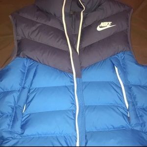 Nike vest